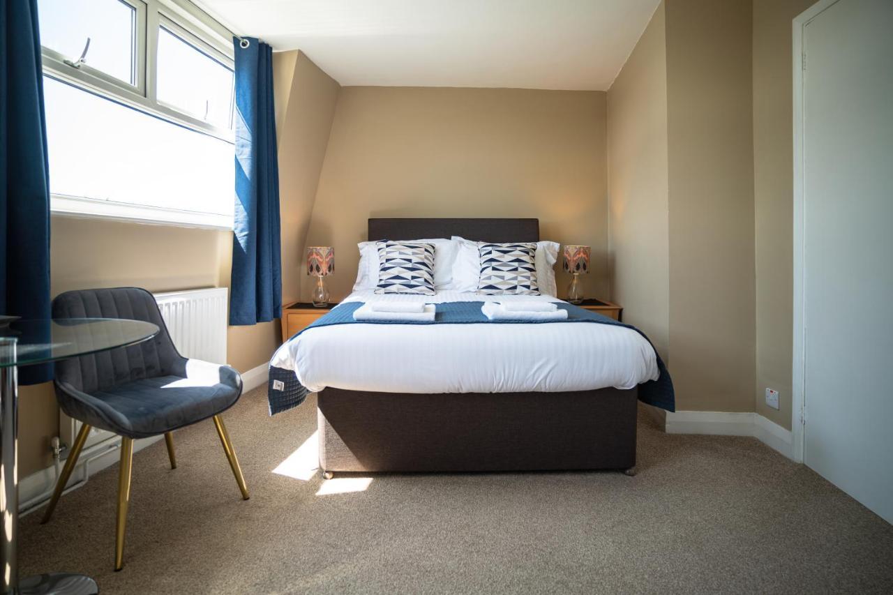 Sleepy Puffin Guest House 텐비 외부 사진